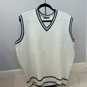 Brandy Melville Wool-blend  V-neck sweater vest